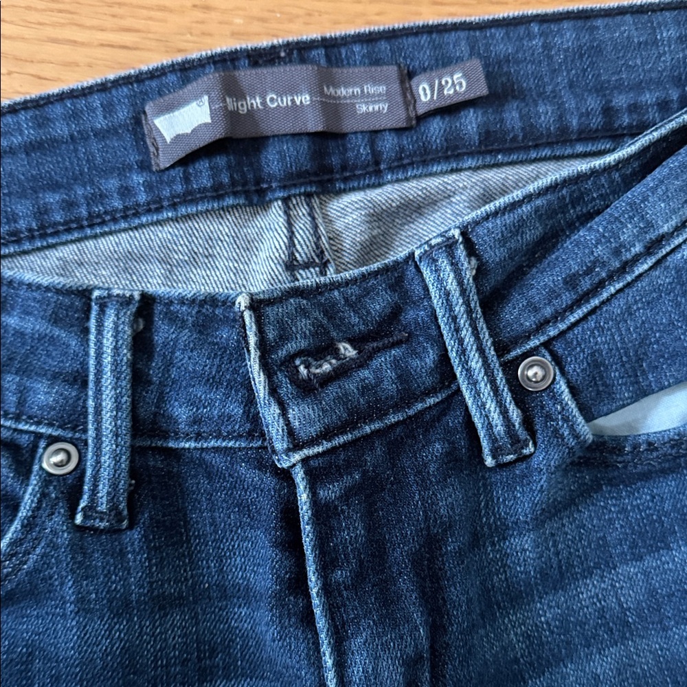 Levi's Indigo Modern Fit Jeans
